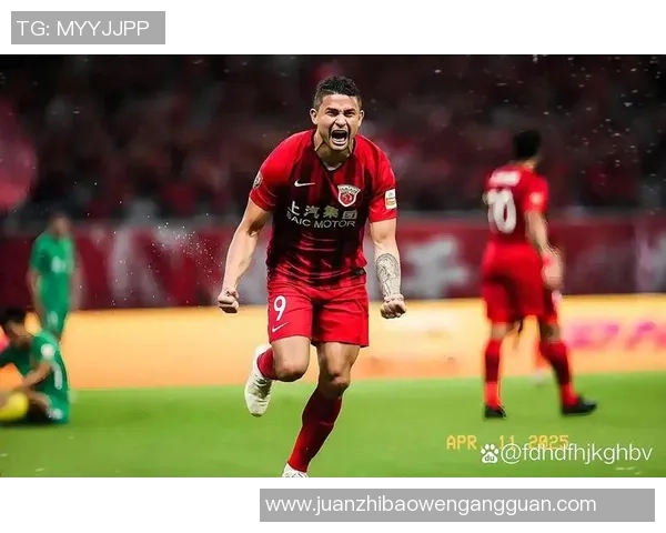 昔日绿茵场上的足球巨星们退役后的生活与新篇章