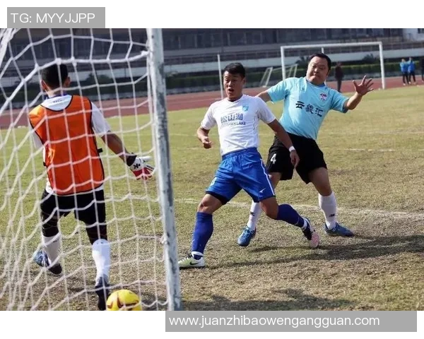 深圳足球队以59分领跑杯赛积分榜展现强劲实力和夺冠希望 深圳足球队以59分领跑杯赛积分榜展现强劲实力和夺冠希望